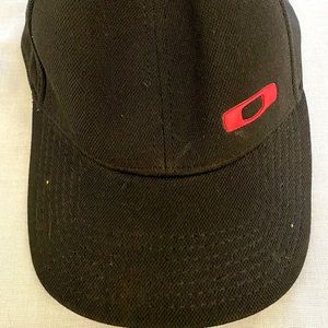 Oakley hat